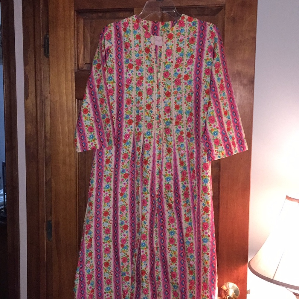 Vintage lounge wear